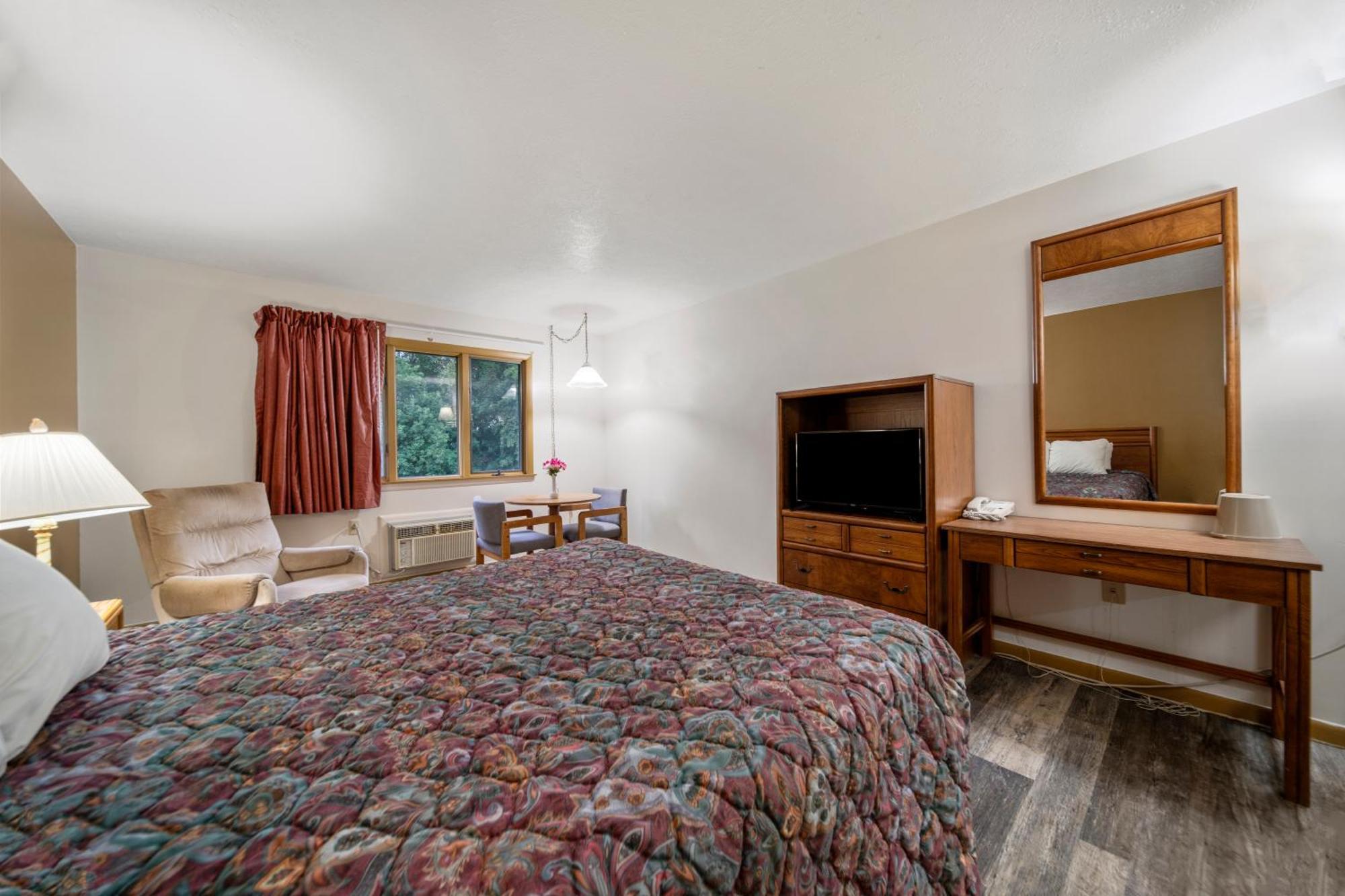 Cass City Executive Inn מראה חיצוני תמונה