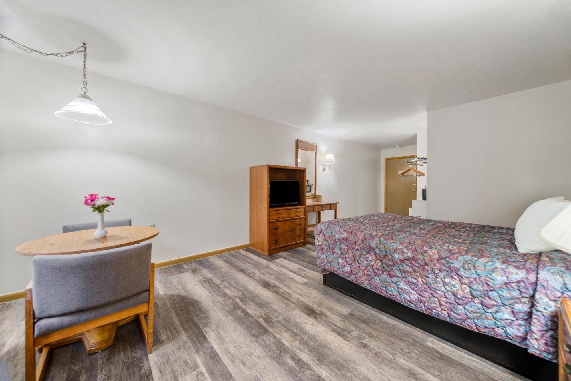 Cass City Executive Inn מראה חיצוני תמונה