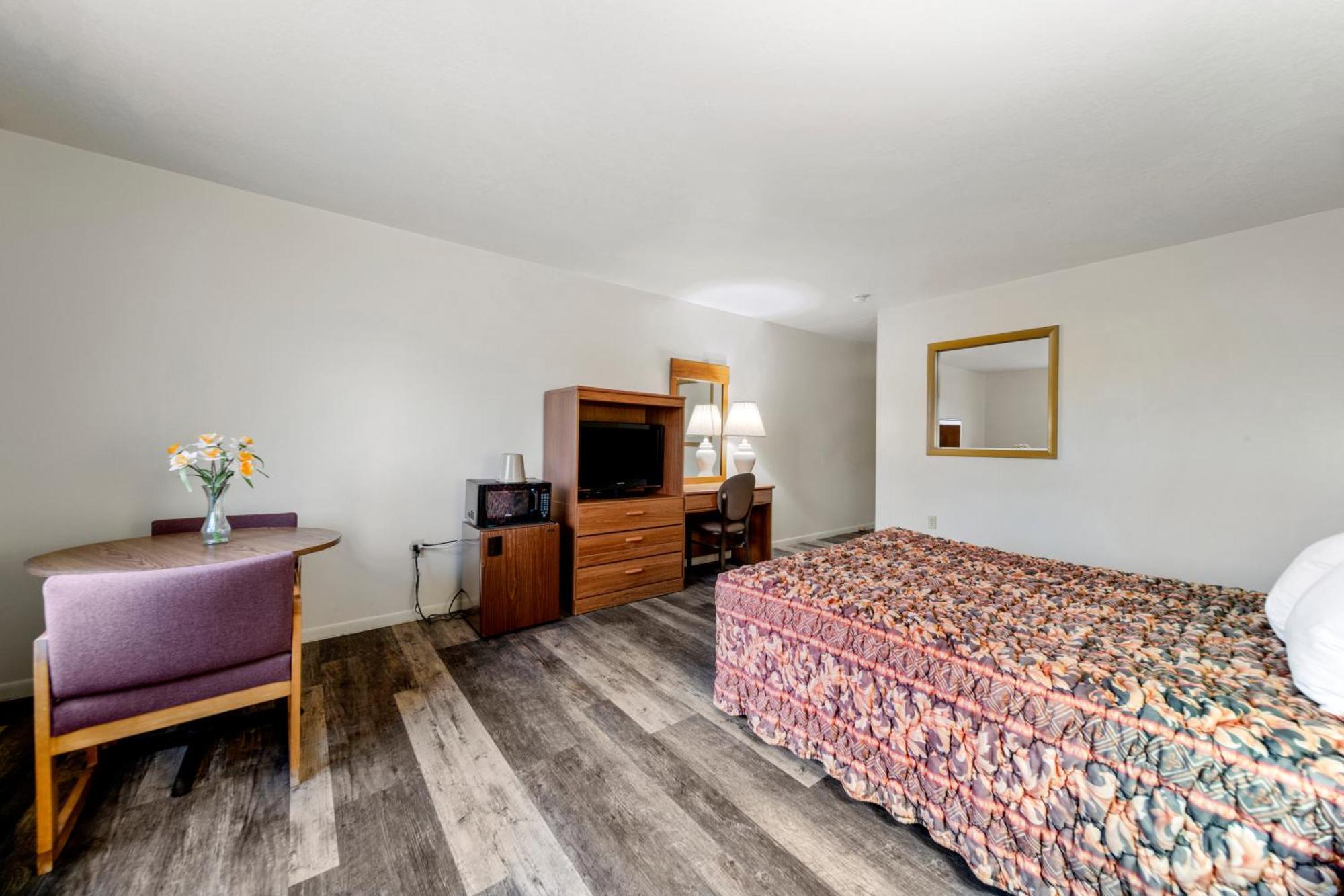 Cass City Executive Inn מראה חיצוני תמונה