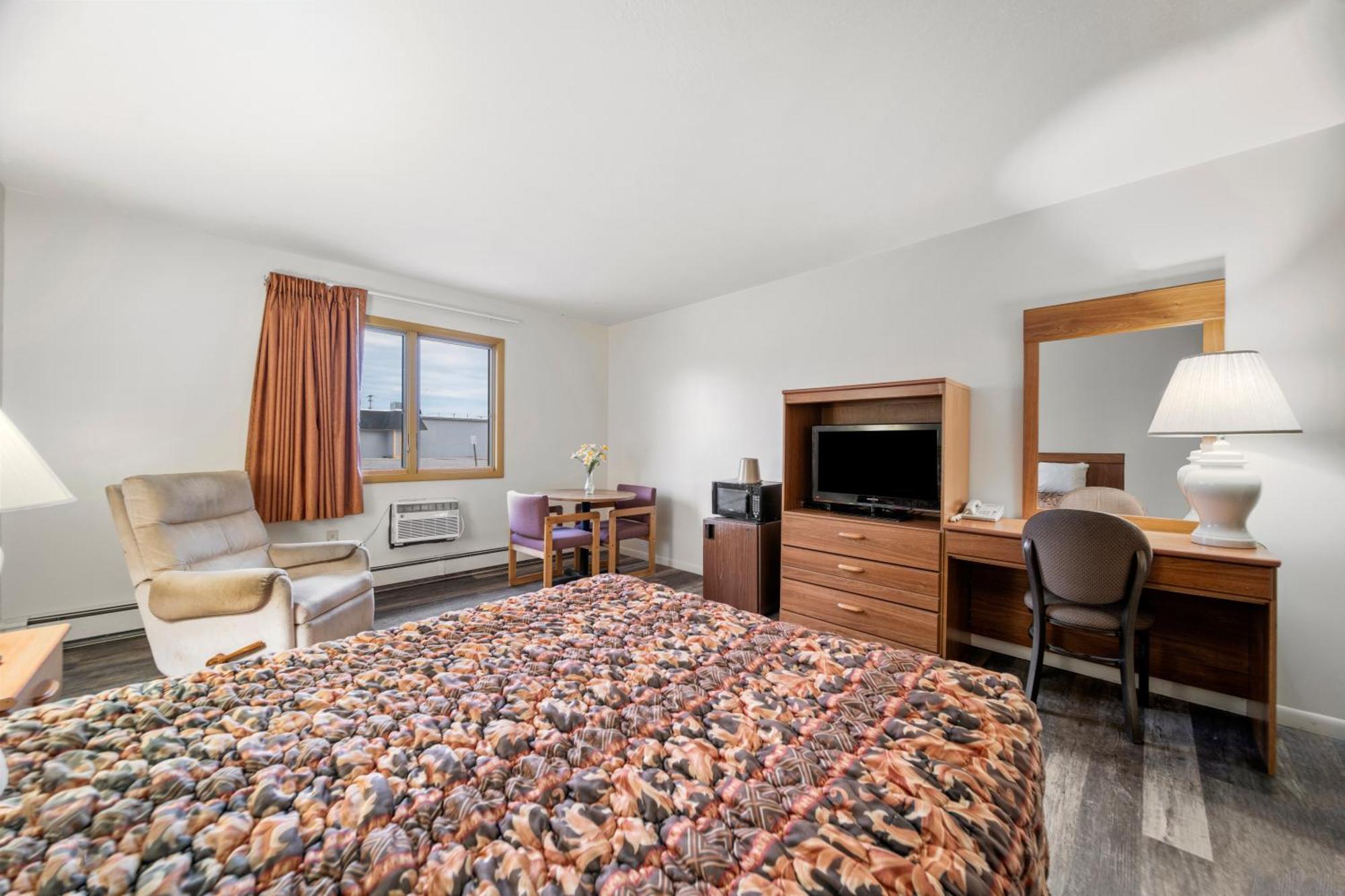 Cass City Executive Inn מראה חיצוני תמונה